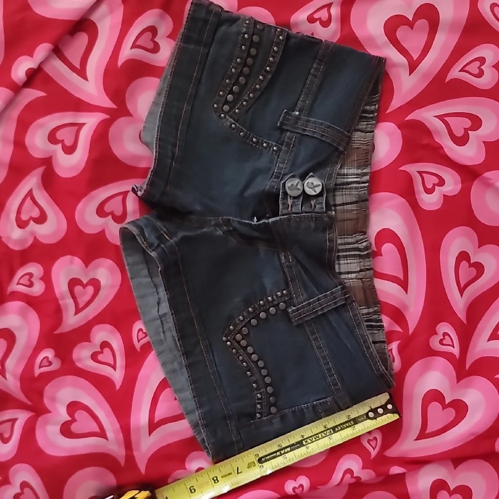 Stylish Denim Studded Shorts - Picture 6 of 7